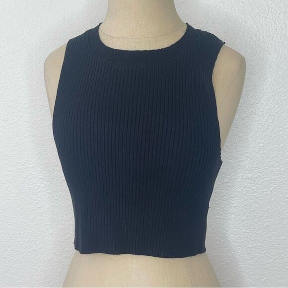 Aerie Size Medium Raw Hemmed Crop Top Ribbed Solid Black Tank - Picture 1 of 4